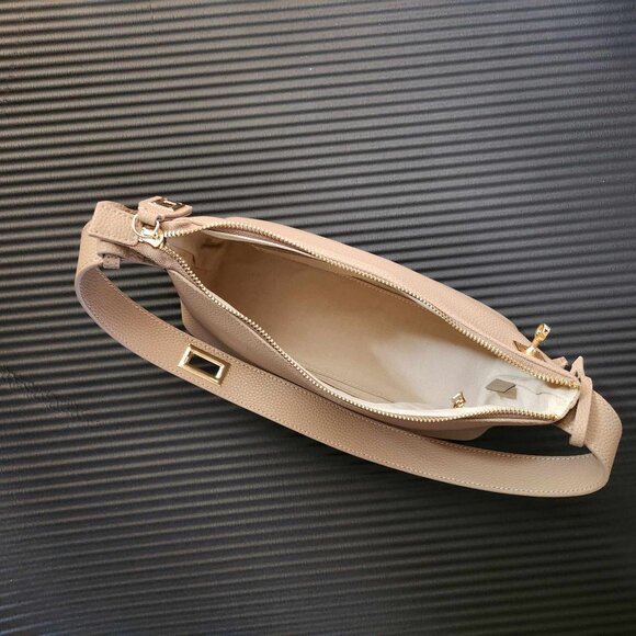 😍VERAFIED - 😍NWOT 😍Gold Beige Hobo Bag - Picture 5 of 15